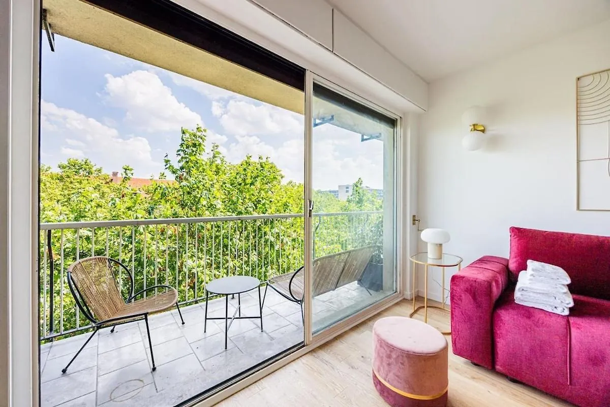 3 Bedroom Apartment #3Sdb#Champ De Mars# Eiffel Tower Paris France