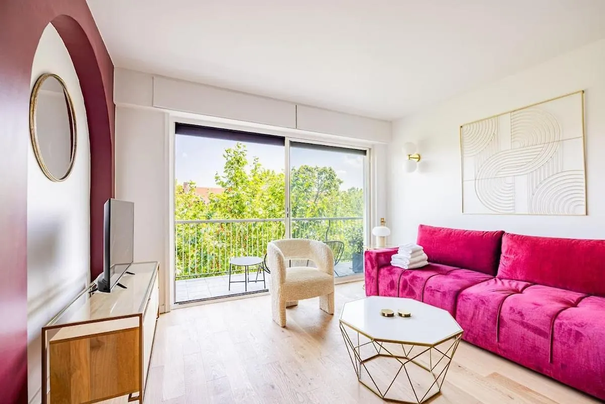 3 Bedroom Apartment #3Sdb#Champ De Mars# Eiffel Tower Paris