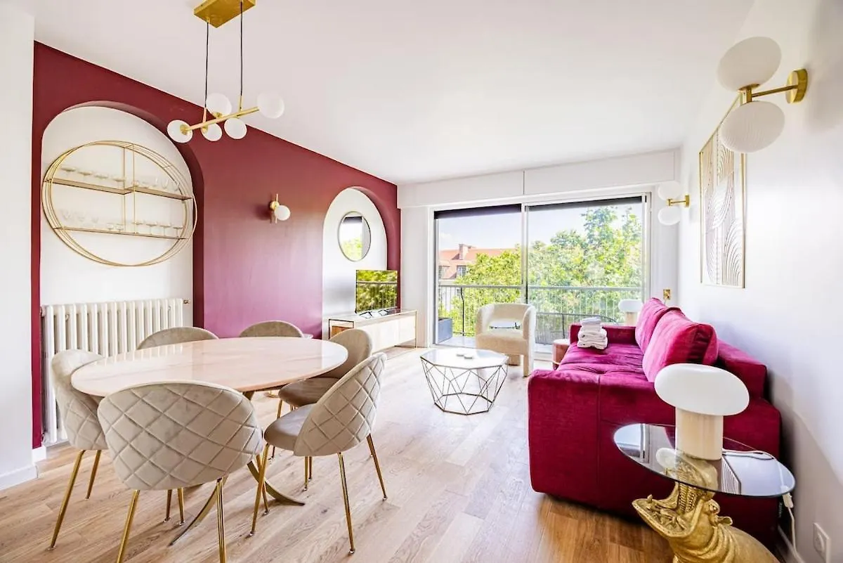 3 Bedroom Apartment #3Sdb#Champ De Mars# Eiffel Tower Parijs
